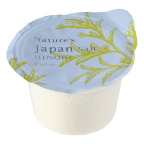 ローレル カイラ ネイチャーバスソルト 日本／沖縄の海塩（ヒノキの香り）